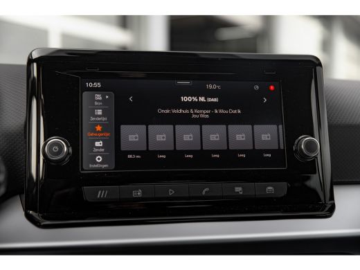 Seat Arona FR Business Connect | Achteruitrijcamera | Airconditioning automatisch met 2-zone-temperatuurrege... ActivLease financial lease