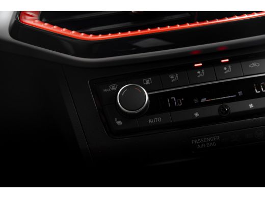 Seat Ibiza FR Business Connect | 17 inch lichtmetalen velgen, (7J x 17) | Achteruitrijcamera | Airconditioni... ActivLease financial lease