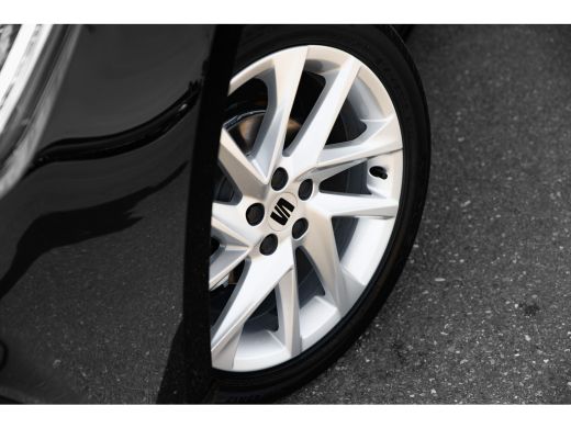 Seat Ibiza FR Business Connect | 17 inch lichtmetalen velgen, (7J x 17) | Achteruitrijcamera | Airconditioni... ActivLease financial lease