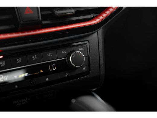 Seat Ibiza FR Business Connect | 17 inch lichtmetalen velgen, (7J x 17) | Achteruitrijcamera | Airconditioni... ActivLease financial lease
