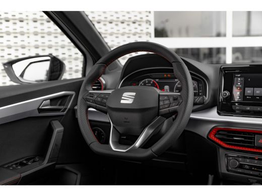 Seat Ibiza FR Business Connect | 17 inch lichtmetalen velgen, (7J x 17) | Achteruitrijcamera | Airconditioni... ActivLease financial lease