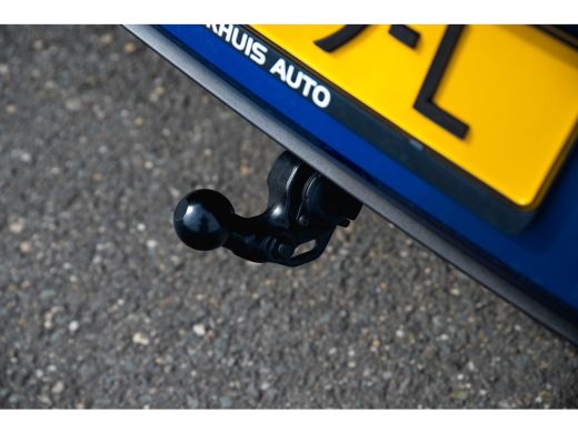 Seat Leon 1.5 TSI e-Hybrid 204pk FR Business | Achteruitrijcamera | Trekhaak | 19" | Adaptive Cruise ActivLease financial lease