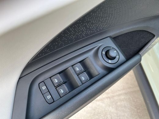 Skoda Elroq 85 Business Edition | 11 kW lader | Audio installatie | Buitenspiegels elektrisch verstel- en ver... ActivLease financial lease