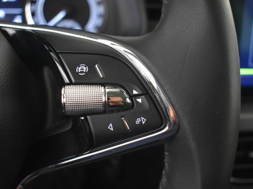 Skoda Kamiq 1.0 TSI Ambition Apple Carplay Android AUto | Cruise Control | DAB | 18"LMV ActivLease financial lease
