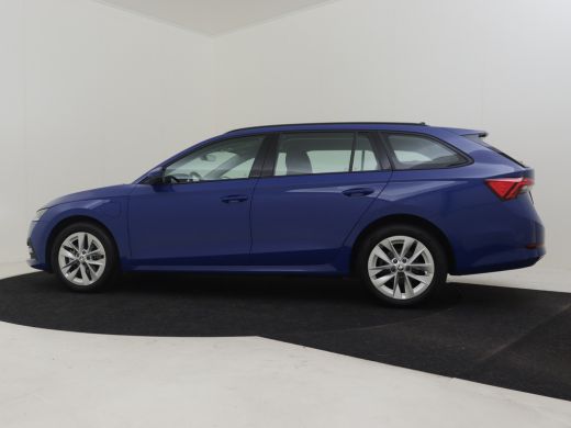 Skoda Octavia Combi 1.4 TSI iV PHEV Business Edition 204 pk Apple Carplay | Android Auto | Cruise controle | DA... ActivLease financial lease