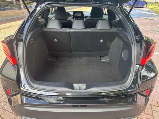 Toyota C-HR 1.8 Hybrid GR-Sport Plus | 06-10141018 Voor meer informatie ActivLease financial lease