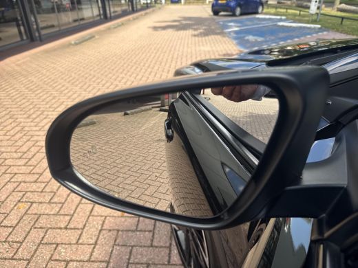 Toyota C-HR 1.8 Hybrid GR-Sport Plus | 06-10141018 Voor meer informatie ActivLease financial lease