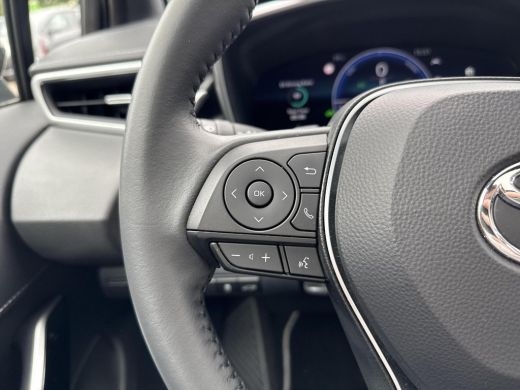 Toyota Corolla Touring Sports Hybrid 200 Premium **PANORAMA DAK/ HEAD-UP DISPLAY/ TREKHAAK/ NAVIGATIE/ 36 MAANDEN GARANTIE** ActivLease financial lease