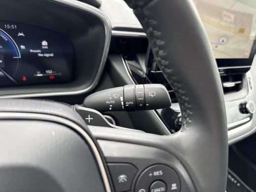 Toyota Corolla Touring Sports Hybrid 200 Premium **PANORAMA DAK/ HEAD-UP DISPLAY/ TREKHAAK/ NAVIGATIE/ 36 MAANDEN GARANTIE** ActivLease financial lease