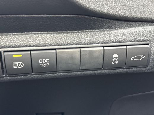 Toyota Corolla Touring Sports Hybrid 200 Premium **PANORAMA DAK/ HEAD-UP DISPLAY/ TREKHAAK/ NAVIGATIE/ 36 MAANDEN GARANTIE** ActivLease financial lease