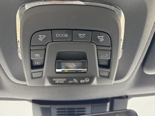 Toyota Corolla Touring Sports Hybrid 200 Premium **PANORAMA DAK/ HEAD-UP DISPLAY/ TREKHAAK/ NAVIGATIE/ 36 MAANDEN GARANTIE** ActivLease financial lease