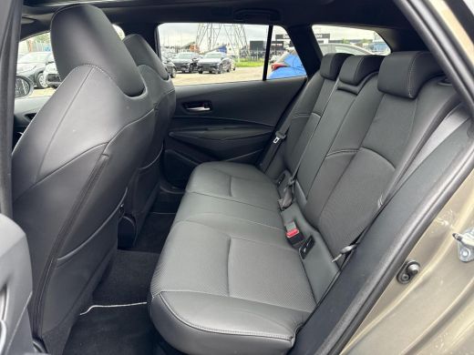 Toyota Corolla Touring Sports Hybrid 200 Premium **PANORAMA DAK/ HEAD-UP DISPLAY/ TREKHAAK/ NAVIGATIE/ 36 MAANDEN GARANTIE** ActivLease financial lease