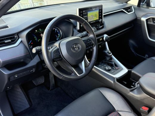 Toyota RAV4 2.5 Plug-in Hybrid AWD Style **NAVIGATIE/ STOELVERWARMING VOOR EN ACHTER/ DODEHOEK DETECTIE/ 36 M... ActivLease financial lease