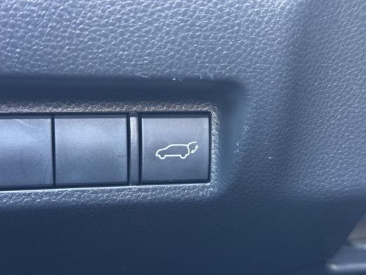 Toyota RAV4 2.5 Plug-in Hybrid AWD Style **NAVIGATIE/ STOELVERWARMING VOOR EN ACHTER/ DODEHOEK DETECTIE/ 36 M... ActivLease financial lease