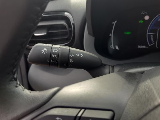 Toyota Yaris 1.5 Hybrid 115 First Edition | Apple CarPlay | Navigatie | Rijklaarprijs incl. garantie | ActivLease financial lease