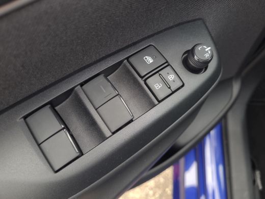 Toyota Yaris 1.5 Hybrid 115 First Edition | Apple CarPlay | Navigatie | Rijklaarprijs incl. garantie | ActivLease financial lease