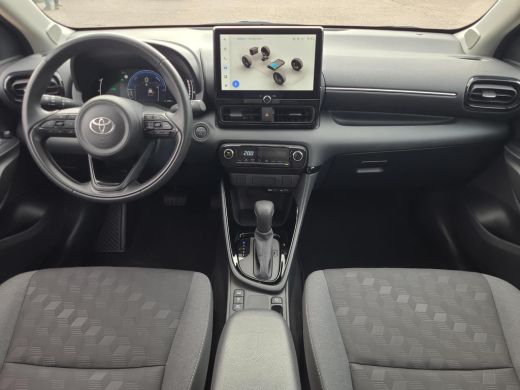 Toyota Yaris 1.5 Hybrid 115 First Edition | Apple CarPlay | Navigatie | Rijklaarprijs incl. garantie | ActivLease financial lease