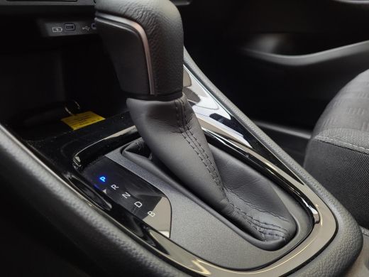 Toyota Yaris 1.5 Hybrid 115 First Edition | Apple CarPlay | Navigatie | Rijklaarprijs incl. garantie | ActivLease financial lease