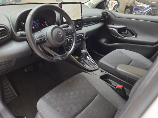 Toyota Yaris 1.5 Hybrid 115 First Edition | Apple CarPlay | Navigatie | Rijklaarprijs incl. garantie | ActivLease financial lease
