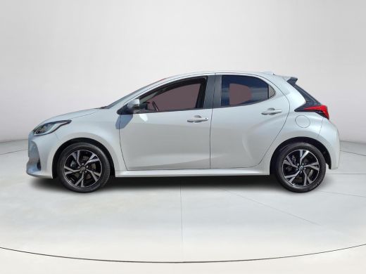 Toyota Yaris 1.5 Hybrid 115 First Edition | Apple CarPlay | Navigatie | Rijklaarprijs incl. garantie | ActivLease financial lease