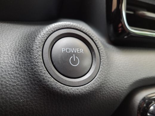 Toyota Yaris 1.5 Hybrid 115 First Edition | Apple CarPlay | Navigatie | Rijklaarprijs incl. garantie | ActivLease financial lease