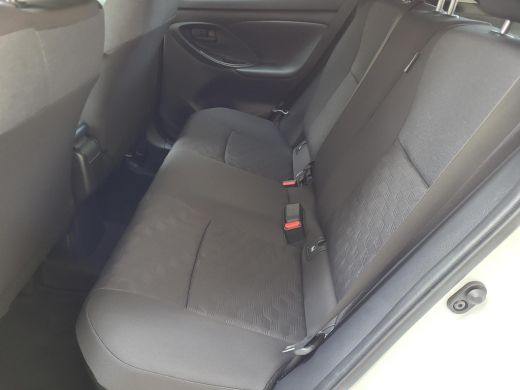 Toyota Yaris 1.5 Hybrid 115 First Edition | Apple CarPlay | Navigatie | Rijklaarprijs incl. garantie | ActivLease financial lease
