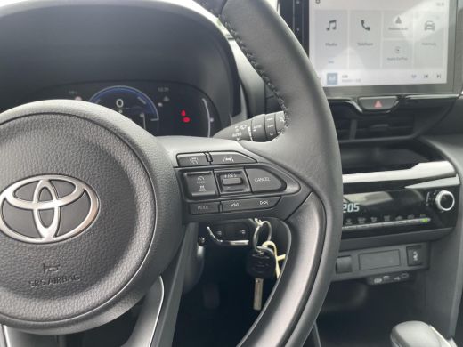 Toyota Yaris Cross 1.5 Hybrid 115 Active Comfort Pack ActivLease financial lease
