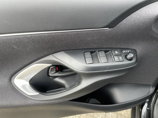 Toyota Yaris Cross 1.5 Hybrid 115 Active Comfort Pack ActivLease financial lease