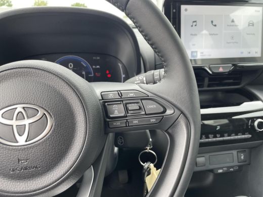 Toyota Yaris Cross 1.5 Hybrid 115 Active Comfort Pack ActivLease financial lease