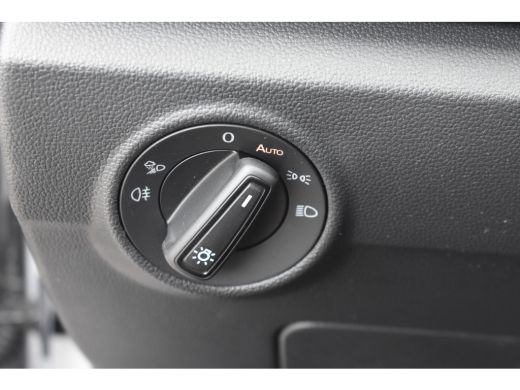 Volkswagen T-Roc Life Edition Inclusief €2000,- inruilvoordeel | 'App-Connect' draadloze smartphone integratie | B... ActivLease financial lease