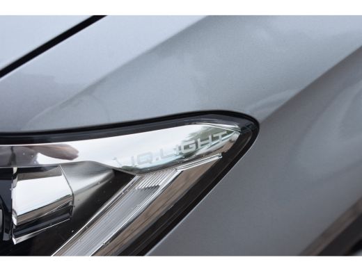 Volkswagen T-Roc Life Edition Inclusief €2000,- inruilvoordeel | 'App-Connect' draadloze smartphone integratie | B... ActivLease financial lease