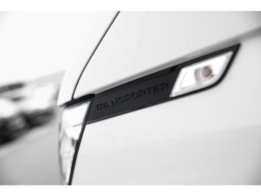 Volkswagen Transporter Highline | DSG 150pk | 18 " | Led | Adaptive Cruise | Trekhaak | Camera | Standkachel | Stoelverw... ActivLease financial lease