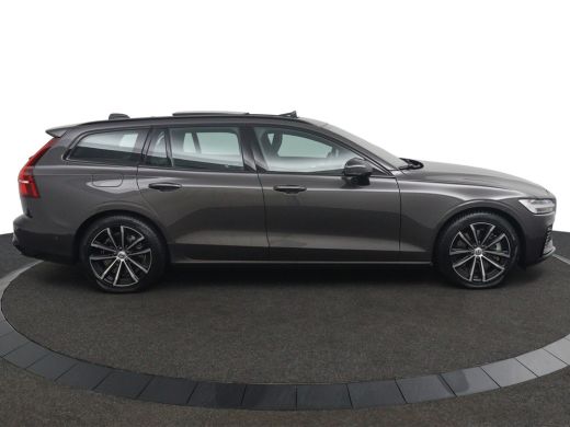 Volvo  V60 T6 Plug-in hybrid AWD Plus Dark | Panoramadak | Trekhaak | 360 Camera | Harman Kardon | BLIS | LE... ActivLease financial lease