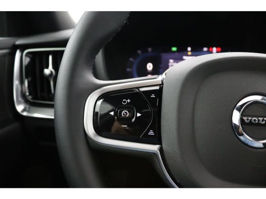 Volvo  V60 T6 Plug-in hybrid AWD Plus Dark | Panoramadak | Trekhaak | 360 Camera | Harman Kardon | BLIS | LE... ActivLease financial lease