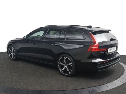 Volvo  V60 T8 Plug-in hybrid AWD Plus Dark | Panoramadak | Adaptieve Cruise Control | Camera | Parkeersensor... ActivLease financial lease