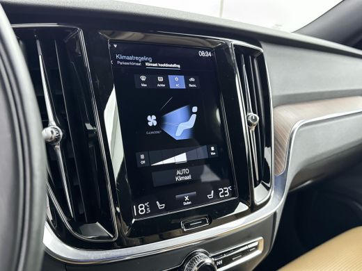 Volvo  V60 B3 Inscription | 18" | Geventileerd Nappa | Elektr. verst. massage stoelen | Harman Kardon | Stoe... ActivLease financial lease