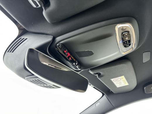 Volvo  V60 B3 Inscription | 18" | Geventileerd Nappa | Elektr. verst. massage stoelen | Harman Kardon | Stoe... ActivLease financial lease