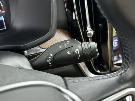 Volvo  V60 B3 Inscription | 18" | Geventileerd Nappa | Elektr. verst. massage stoelen | Harman Kardon | Stoe... ActivLease financial lease
