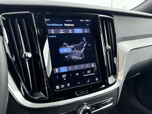 Volvo  V60 T6 Recharge AWD Plus Dark | 18" | Elektrisch verst. Sporstoelen | 360 Camera | Harman Kardon | Tr... ActivLease financial lease