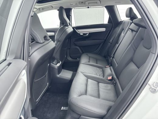 Volvo  V90 T8 Recharge AWD Ultra Dark | 19" | 360 Camera | Trekhaak | Panoramadak | Head-up | Harman Kardon ... ActivLease financial lease