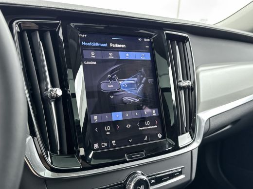Volvo  V90 T8 Recharge AWD Ultra Dark | 19" | 360 Camera | Trekhaak | Panoramadak | Head-up | Harman Kardon ... ActivLease financial lease