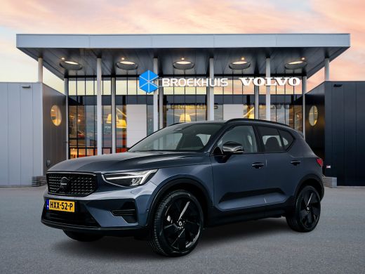 Volvo  XC40 B4 Plus Black Edition | 20" | Panoramadak | Nubuck bekleding | 360 Camera | Getint glas | Elektr...