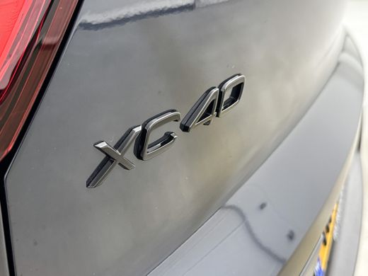 Volvo  XC40 B4 Plus Black Edition | 20" | Panoramadak | Nubuck bekleding | 360 Camera | Getint glas | Elektr... ActivLease financial lease