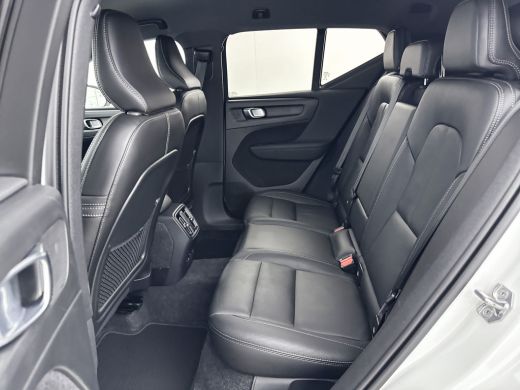 Volvo  XC40 Recharge P8 AWD R-Design | 20" | Leder | Elektr. verst. stoelen | Full LED | Harman Kardon | Adap... ActivLease financial lease