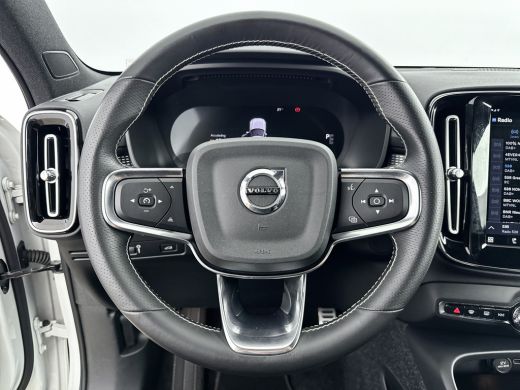 Volvo  XC40 Recharge P8 AWD R-Design | 20" | Leder | Elektr. verst. stoelen | Full LED | Harman Kardon | Adap... ActivLease financial lease