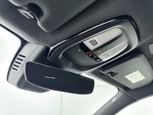 Volvo  XC40 Recharge P8 AWD R-Design | 20" | Leder | Elektr. verst. stoelen | Full LED | Harman Kardon | Adap... ActivLease financial lease