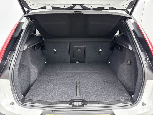 Volvo  XC40 Recharge P8 AWD R-Design | 20" | Leder | Elektr. verst. stoelen | Full LED | Harman Kardon | Adap... ActivLease financial lease