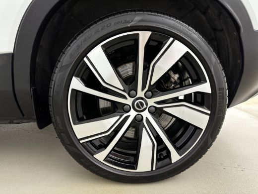 Volvo  XC40 Recharge P8 AWD R-Design | 20" | Leder | Elektr. verst. stoelen | Full LED | Harman Kardon | Adap... ActivLease financial lease