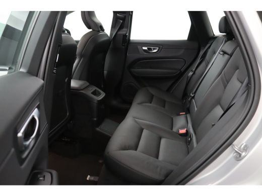 Volvo  XC60 T6 Plug-in hybrid AWD Ultra Dark | Panoramadak | 360 Camera | Head-up display | Stoel en stuurwie... ActivLease financial lease