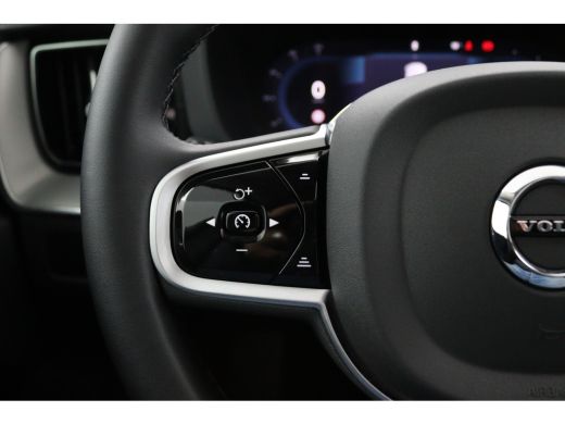 Volvo  XC60 T6 Plug-in hybrid AWD Ultra Dark | Panoramadak | 360 Camera | Head-up display | Stoel en stuurwie... ActivLease financial lease